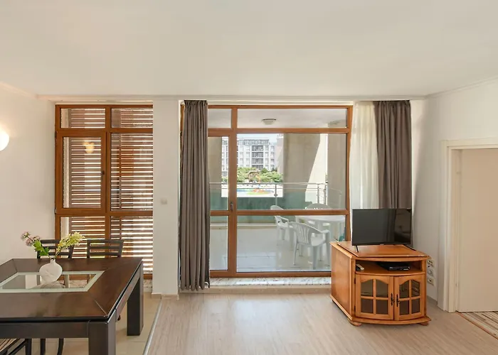 Sun City I Apartments Сонячний Берег